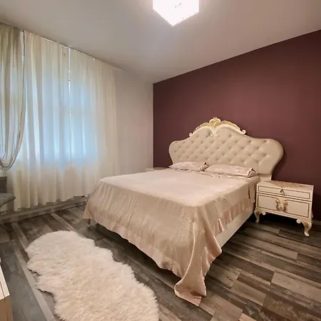 Апартаменты Tyrol Golden Alps Mountain View& Free Underground Parking *