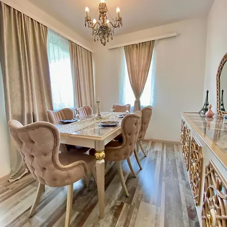 Tyrol Golden Alps Mountain View& Free Underground Parking Appartement Innsbruck